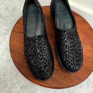SAS Black Leopard-Print Slip-On Flats